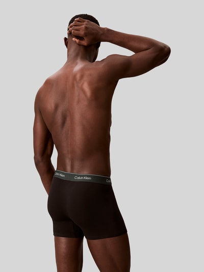 Calvin Klein Underwear obcisłe bokserki o kroju regular fit z mieszanki bawełny w zestawie 3 szt. Czarny 5