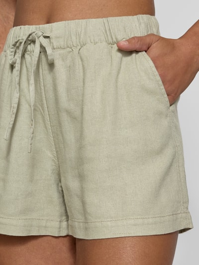 Only Loose Fit Shorts aus Viskose-Leinen-Mix Modell 'CARO' Oliv 3