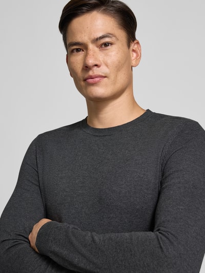 SELECTED HOMME Sweter z dzianiny o kroju regular fit z czystej bawełny model ‘BERG’ Ciemnoszary 3