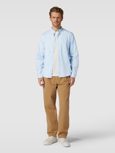 Casual Friday Slim Fit Freizeithemd mit Rundhalsausschnitt Modell 'Anton' Hellblau 1