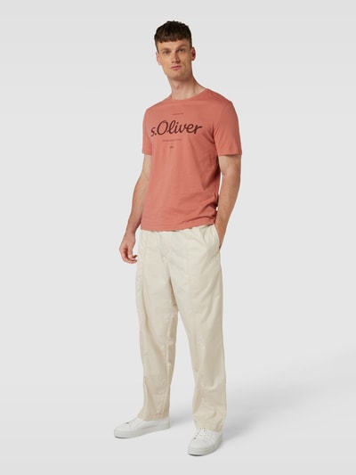 s.Oliver RED LABEL T-shirt z nadrukiem z logo Jasnoczerwony 1