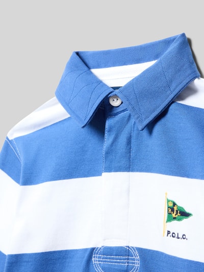 Produktfoto, Regular Fit Poloshirt aus reiner Baumwolle von Polo Ralph Lauren Teens mit all-over motief, polokraag, 3-knoopsluiting, lange mouw, split bij de rompzoom, sweat-jersey, puur katoen, gestikt logo, blauw-wit gestreept