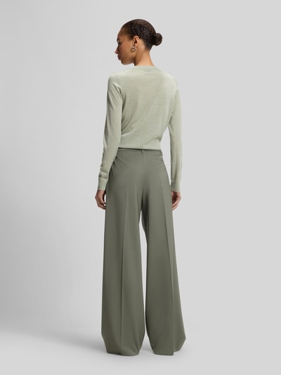 BOSS Wide Leg Hose aus reiner Schurwolle mit Bundfalten Oliv 5