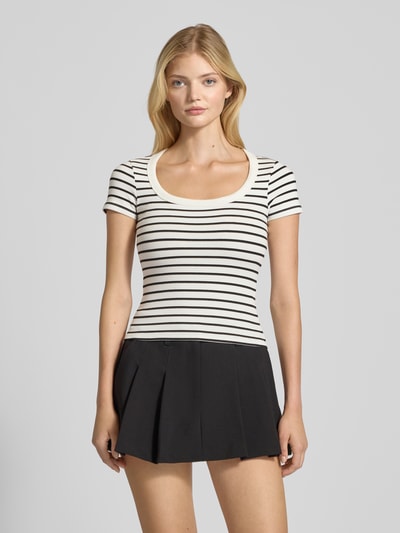 Gina Tricot T-Shirt mit geripptem Rundhalsausschnitt Ecru 4