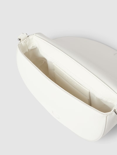 CK Calvin Klein Torebka saddle z detalem z logo Biały 4