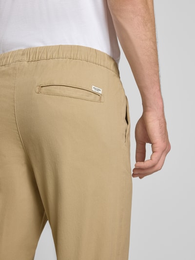 Jack & Jones Regular Fit Jogpants mit elastischem Bund Modell 'GORDON' Sand 3