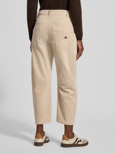 Buena Vista Spodnie sztruksowe o kroju relaxed fit z wpuszczanymi kieszeniami model ‘BARREL CORDUROY’ Piaskowy 5