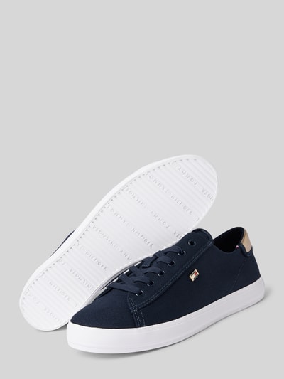 Tommy Hilfiger Lage sneakers met metallic garnering bij de hiel Marineblauw - 4