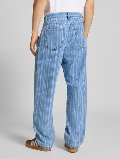 Carhartt Work In Progress Jeansy o luźnym kroju z nadrukiem na całej powierzchni model ‘Rylan’ Jeansowy niebieski 5