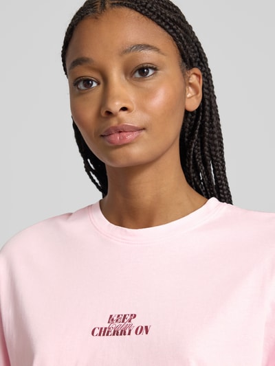 Only T-shirt o kroju oversized z czystej bawełny model ‘KINNA’ Różowy 3