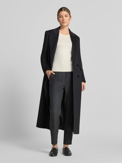 Vrouwenmodel draagt Gerade Hose met Viskose-Anteil van Marc Cain in grijs Materiaalmix met viscose, regular fit, elastische band, tunnelkoord, ganzlichaamsaanzicht van voren.