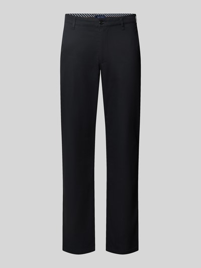 Produktfoto, Straight Fit Stoffhose aus Baumwoll-Mix von Christian Berg Men, czarny kolor, strukturalny wzór, kieszenie wpuszczane, zapięcie na guzik i zamek, elastyczny bawełniany materiał, szerokość w rozmiarze 50: 47 cm, długość nogawki wewnętrznej w rozmiarze 50: 78 cm