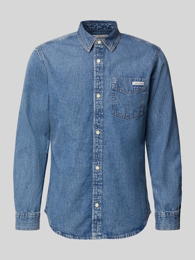 Produktfoto, Regular Fit Jeanshemd aus reine Baumwolle von Calvin Klein Jeans in denimlook met kentkraag, borstzak en doorlopende knoopsluiting