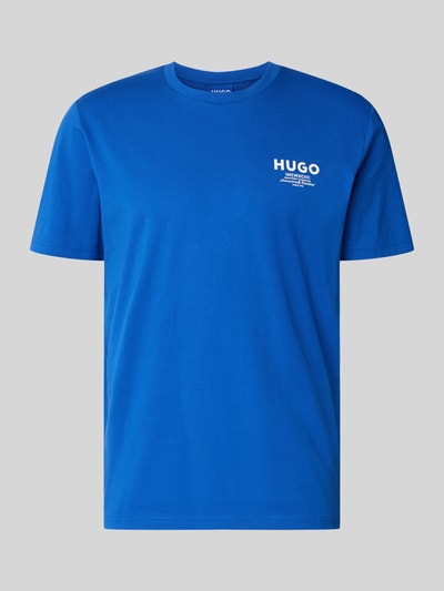 Produktfoto, niebieski męski t-shirt z bawełny, krój regular fit, model 'NESPTEE' od HUGO, kontekst: męski t-shirt od HUGO Blue