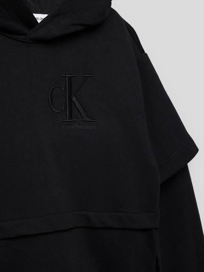 Calvin Klein Jeans Hoodie mit Label-Stitching Modell 'LAYERED MONOGRAM HOODIE' Schwarz 2