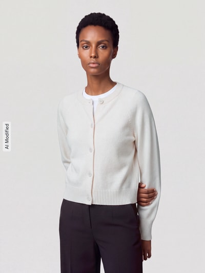 Jake*s Casual Strickjacke aus reiner Wolle mit Label-Detail Offwhite 4