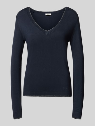 Produktfoto, Slim Fit Longsleeve aus reine Viskose Modell 'Maglia Chiusa' von Liu Jo White, tiefes Dunkelblau, V-Ausschnitt, glatte Textur, Logo-Detail, Damen Longsleeve