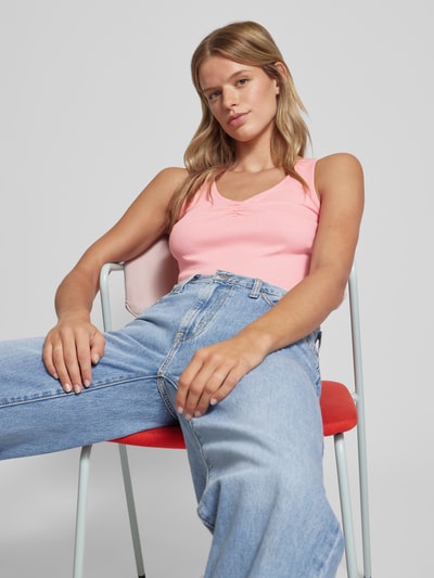 Tom Tailor Denim T-Shirt mit Label-Detail Pink 3