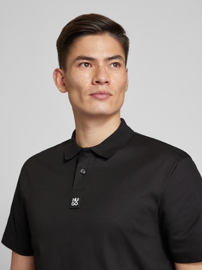 HUGO Koszulka polo o kroju regular fit z naszywką logo model ‘Deabono’ Czarny 3