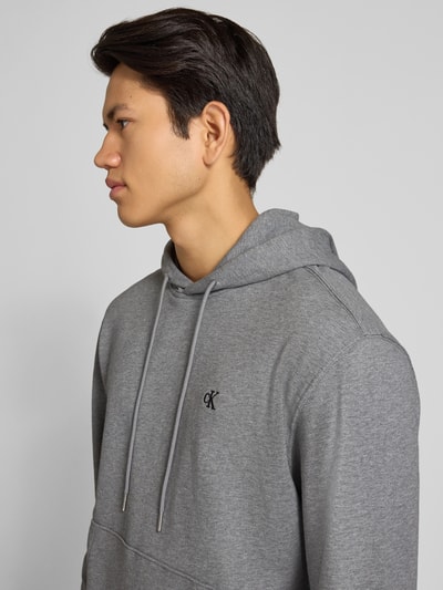 Calvin Klein Jeans Hoodie mit Kapuze Mittelgrau 3