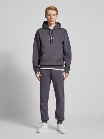 CHAMPION Sweatpants mit Label-Detail Anthrazit 1