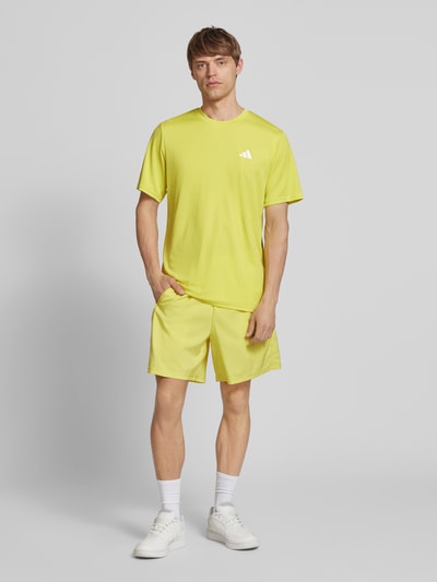 Adidas Training Regular Fit Shorts mit Reißverschlusstaschen Gelb 1