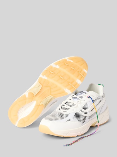 Produktfoto, Sneaker mit Logo-Detail Modell 'G-Eco' von Genesis, weißes Mesh, abgerundete Passform, Absatzhöhe 6 cm, Schafthöhe 7 cm, Schaftweite 8 cm, Herren Sneaker