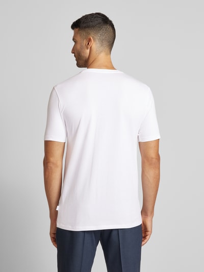 Lindbergh T-Shirt mit V-Ausschnitt Offwhite 5