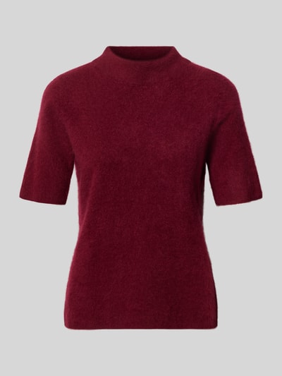 Produktfoto, Wollshirt mit Stehkragen von Christian Berg Woman in Bordeauxrot, taillierte Passform, gerippte Abschlüsse, 1/2-Arm Design.