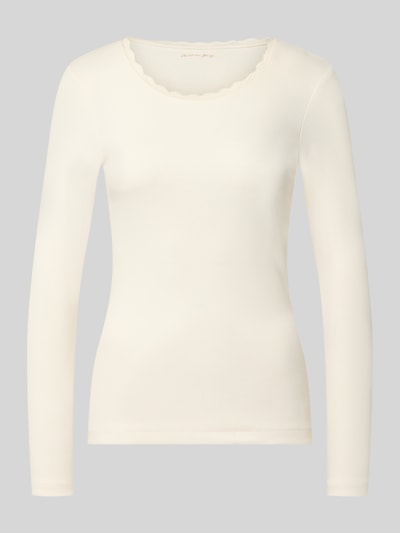 Produktfoto, Pyjama-Oberteil aus Baumwoll-Mix von Christian Berg Woman in Creme, Skinny Fit, Rundhalsausschnitt mit Rüschen, Ripp-Optik, langärmlig