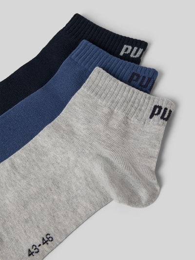 Produktfoto, Sneakersocken mit Logo im 3er-Pack van PUMA, heren katoenmix met stretch, nauwsluitende pasvorm, set van 3, blauwe en grijze tinten.