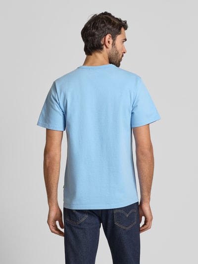 Forét T-Shirt mit Label-Stitching Bleu 5