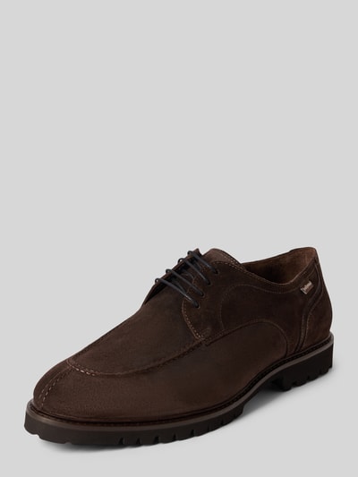 Produktfoto, brauner Herren Loafer aus echtem Leder Modell 'De Floter' von Floris van Bommel mit Ziernähten, Schnürverschluss und profilierter Sohle, abgerundete Form, 3 cm Absatzhöhe, 7 cm Schafthöhe, Schaftweite 7 cm, matte Textur.