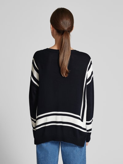 MAERZ Muenchen Oversized Strickpullover mit Rundhalsausschnitt Marine 5