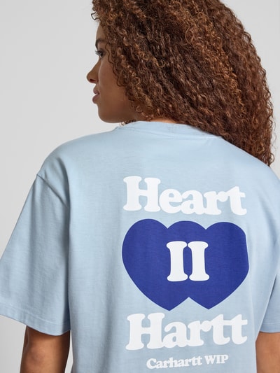 Carhartt Work In Progress T-Shirt mit Label-Badge Modell 'Heart II Hartt' Hellblau 3