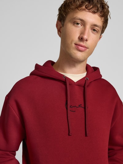 KARL KANI Hoodie mit Label-Stitching Dunkelrot 3