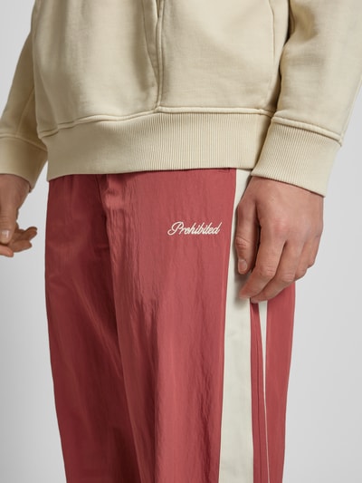 PROHIBITED Sweatpants mit elastischem Bund Rot 3