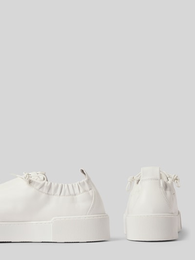 Productfoto, Sneaker uit leer met vetersluiting van Högl, afgeronde neus, rubberen zool, 4 cm hakhoogte, 6 cm schachthoogte, 6 cm schachtwijdte, dames sneaker, wit, gladde textuur