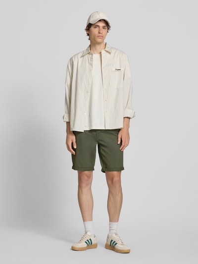 Redefined Rebel Shorts mit Gürtel Modell 'MIKE' Dunkelgruen 1