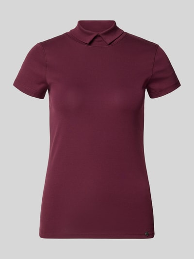 Produktfoto, Slim Fit T-Shirt mit hochschließendem Polokragen von Marc Cain aus Baumwoll-Elasthan-Mix in Bordeaux, 1/2-Arm, Rückenlänge 59 cm
