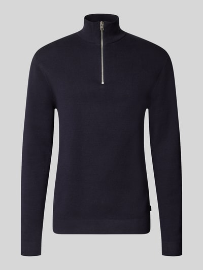 Produktfoto, dunkelblauer Slim Fit Pullover aus reiner Baumwolle Modell 'MILANO' von JACK & JONES mit Troyer-Kragen in Strick-Optik, Herrenmode.