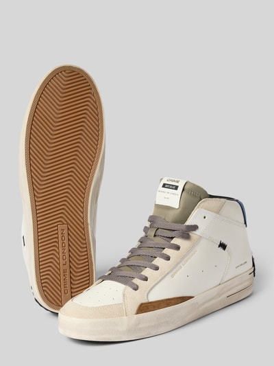 Produktfoto, High Top Sneaker mit Label-Print Modell 'SK8 DELUXE' von Crime London in Beige und Braun mit strukturierter Sohle und Kontrastbesatz