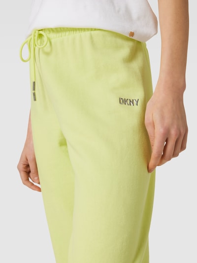 DKNY PERFORMANCE Sweatpants mit Label-Print Modell 'EVERYDAY' Hellgelb 3