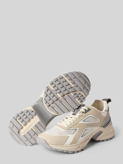 Produktfoto, Low Top Sneaker mit Label-Detail Modell 'HIKE RUN' von CK Calvin Klein in Mehrfarbig, Plateau-Sohle, profiliert, Mesh-Detail, Schnürung, Zuglasche, abgerundete Schuhspitze, Damen, Optik: mehrfarbig