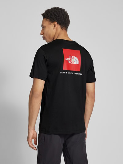 The North Face T-Shirt mit Label-Print Modell 'REDBOX' Black 5