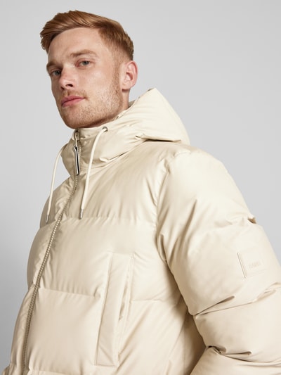 RAINS Regular Fit Steppjacke mit Kapuze Modell 'ALTER' Offwhite 3