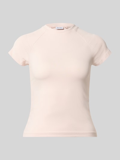 Produktfoto, T-Shirt mit Raglanärmeln Modell 'KATINKA' von NOISY MAY®, hellbeige, eng anliegend, Rundhalsausschnitt, Baumwoll-Elasthan-Mix.
