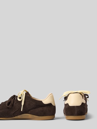 Produktfoto, Sneaker aus Leder mit Label-Detail Modell 'Sperly' von Gant, brązowa skóra, strukturalna podeszwa, zaokrąglony kształt, sznurowanie, detale z logo, wysokość obcasa 1 cm w rozmiarze 40, wysokość cholewki 8 cm w rozmiarze 40, szerokość w rozmiarze 40: 8 cm