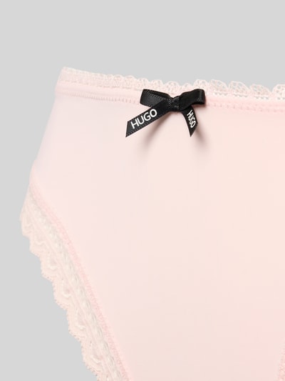 HUGO String mit Spitzenbesatz Modell 'UNIQUE' Altrosa 2