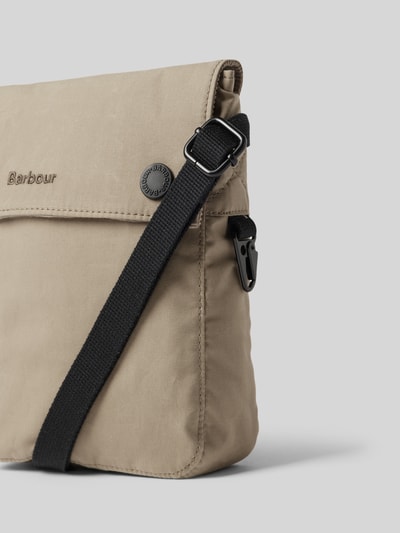 Barbour Crossbody Bag aus reiner Baumwolle Modell 'TRANSPORT' Khaki 3